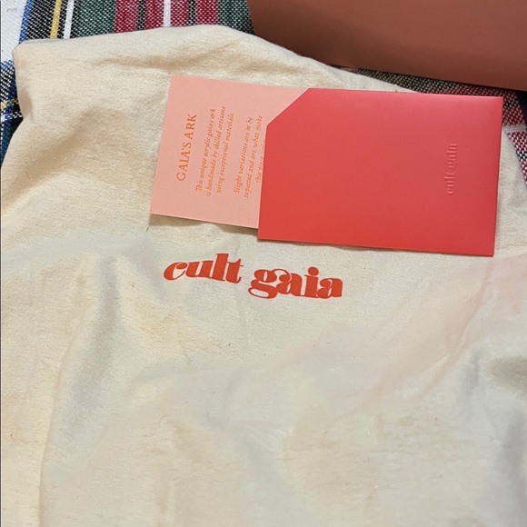 Cult Gaia Yellow Arc Bag/Acrylic Clutch - Picture 5 of 6